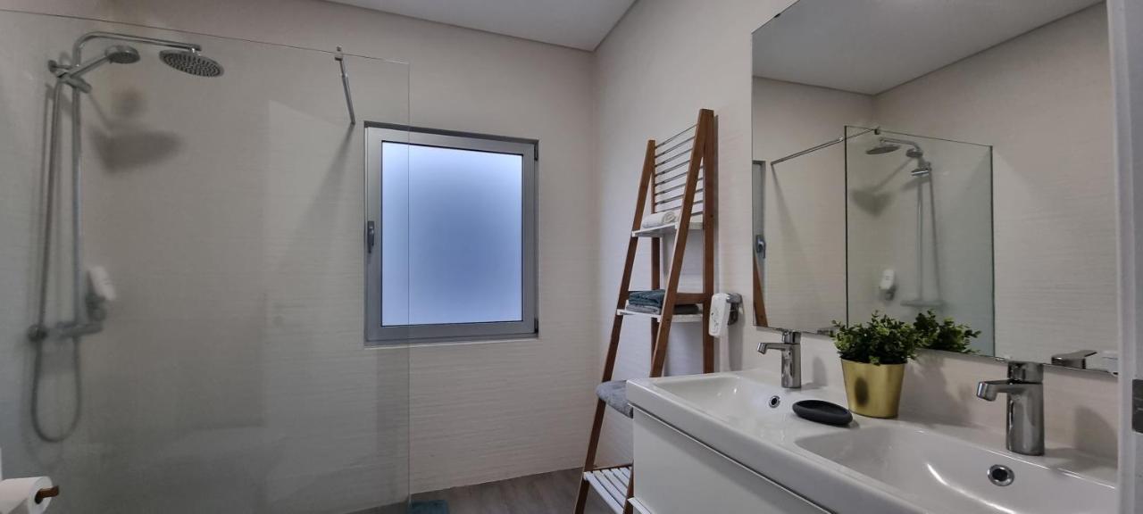 Bay House - Seascape Apartment Πόντα Ντελγκάντα Εξωτερικό φωτογραφία